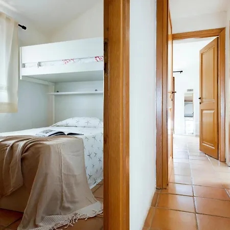 Infinite Blue Apartment *